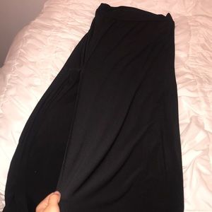 Black maxi skirt with slit
